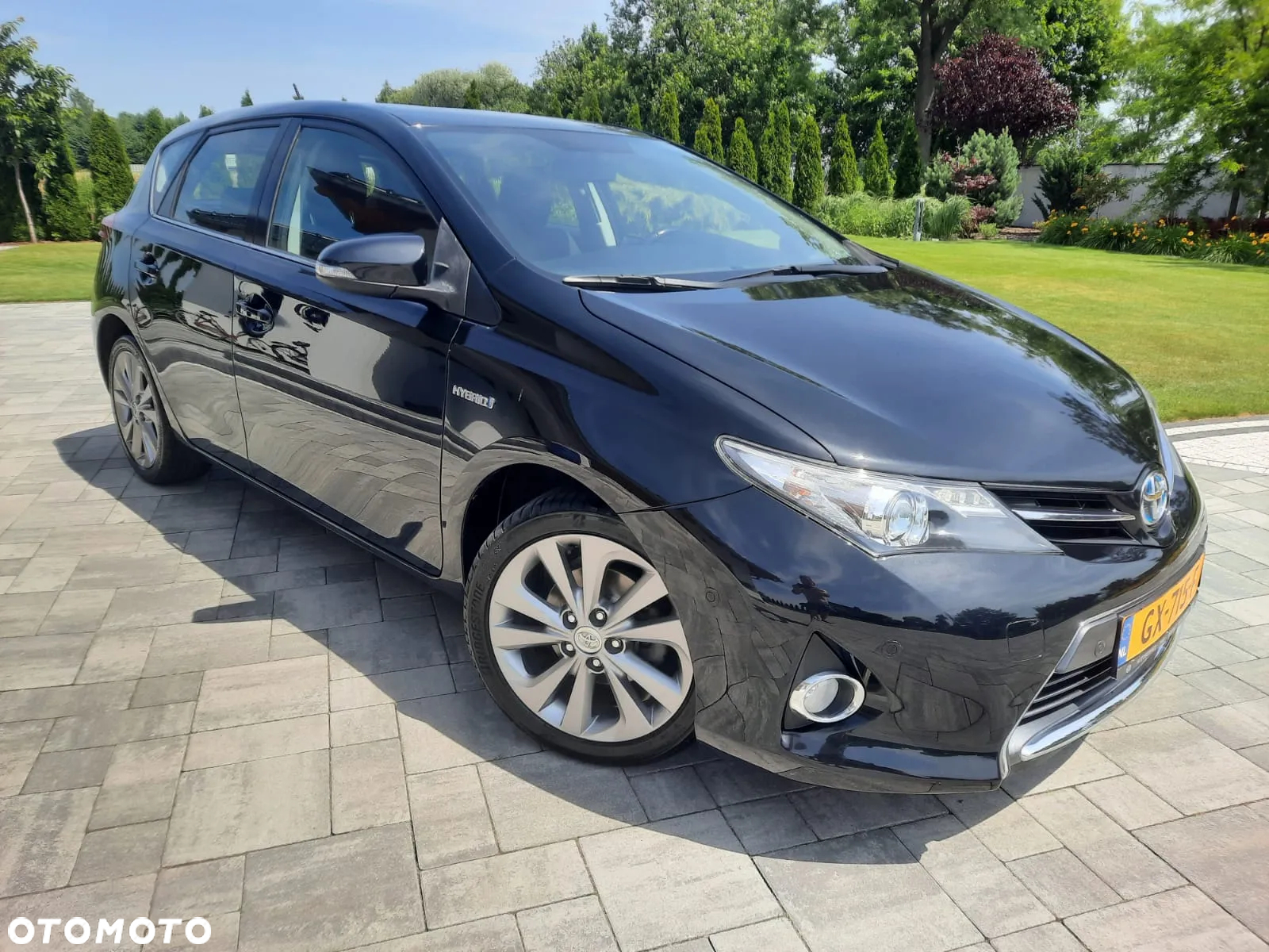 Toyota Auris 1.8 VVT-i Hybrid Automatik Edition - 2