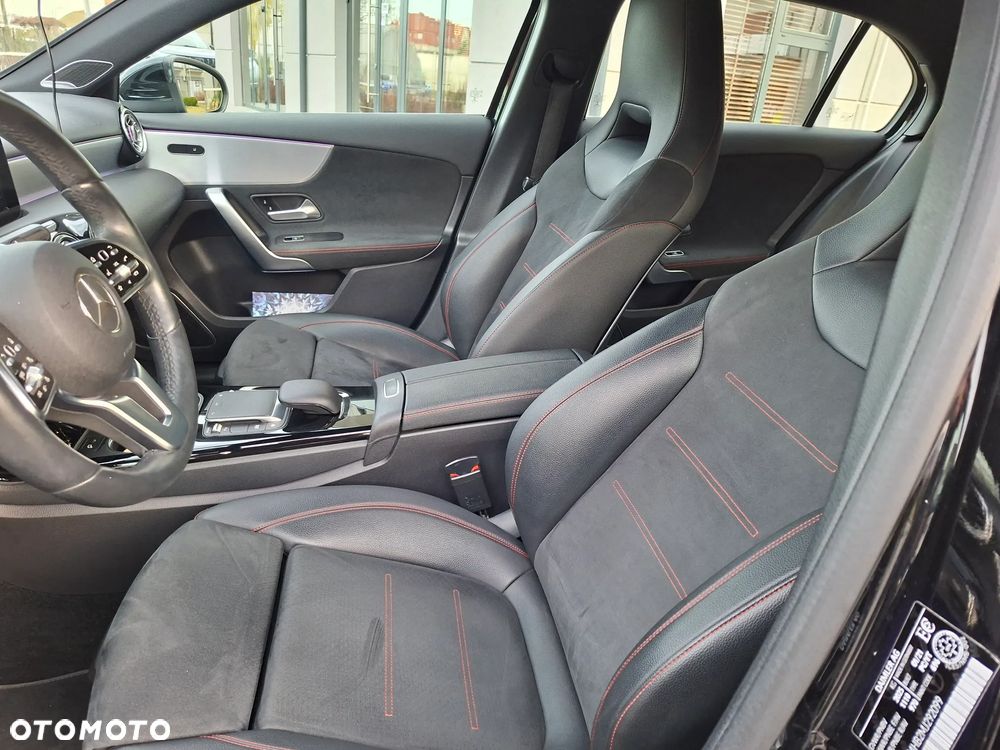 Mercedes-Benz Klasa A 250 4Matic 7G-DCT AMG Line - 27