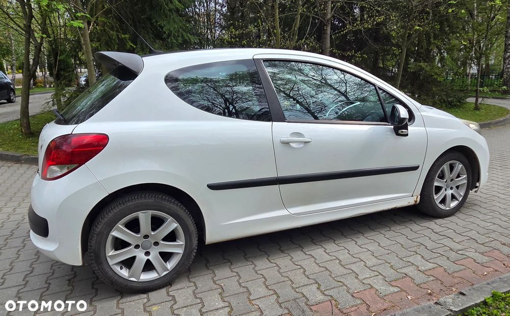 Peugeot 207 - 4