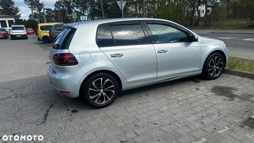 Volkswagen Golf - 2