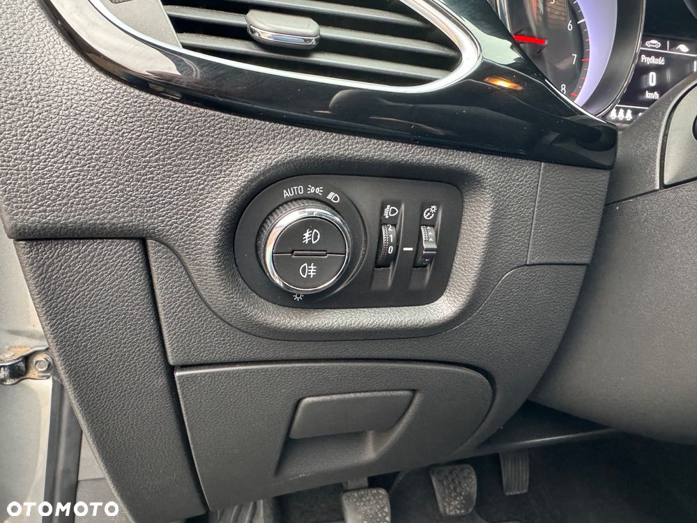 Opel Astra 1.4 Turbo Sports Tourer Dynamic - 23