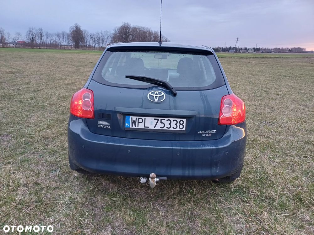Toyota Auris 2.0 D-4D Sol - 4