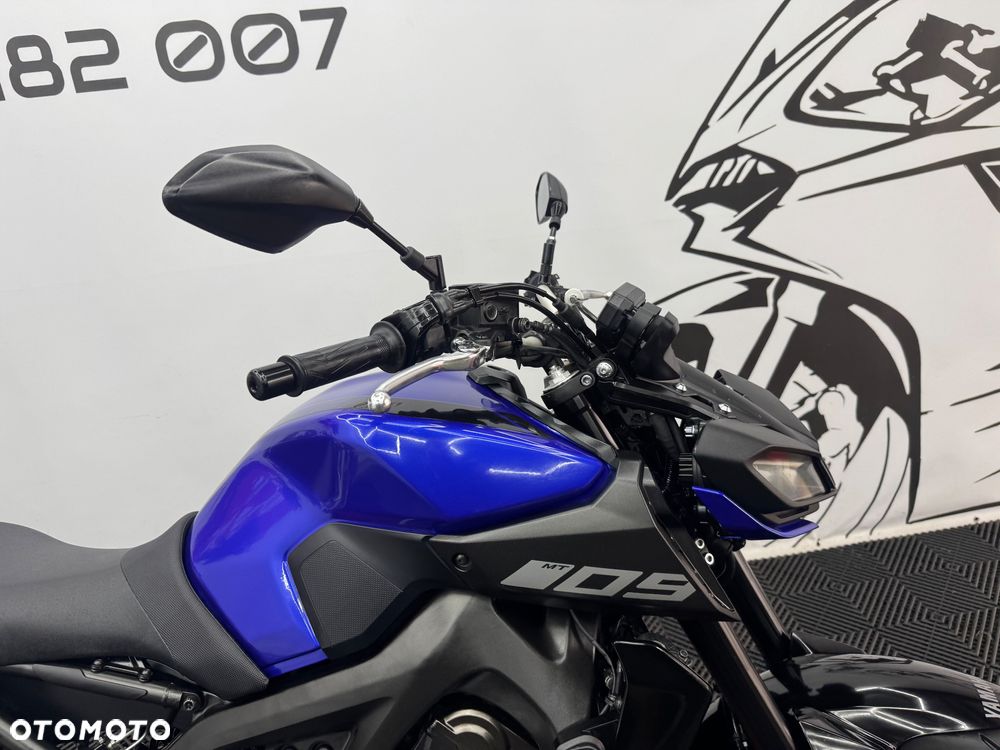 Yamaha MT - 33