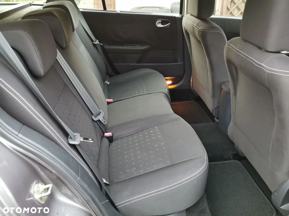 Renault Megane 1.5 dCi Avantage - 17