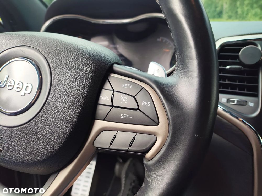 Jeep Grand Cherokee 3.6 V6 Laredo - 17