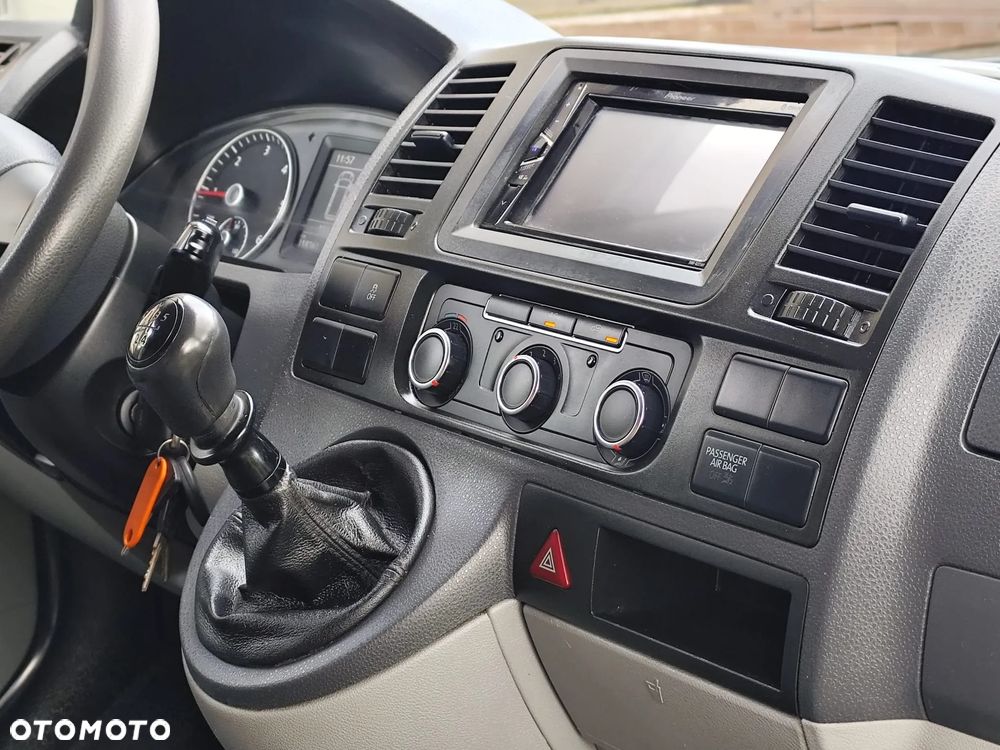 Volkswagen Transporter T5 - 14