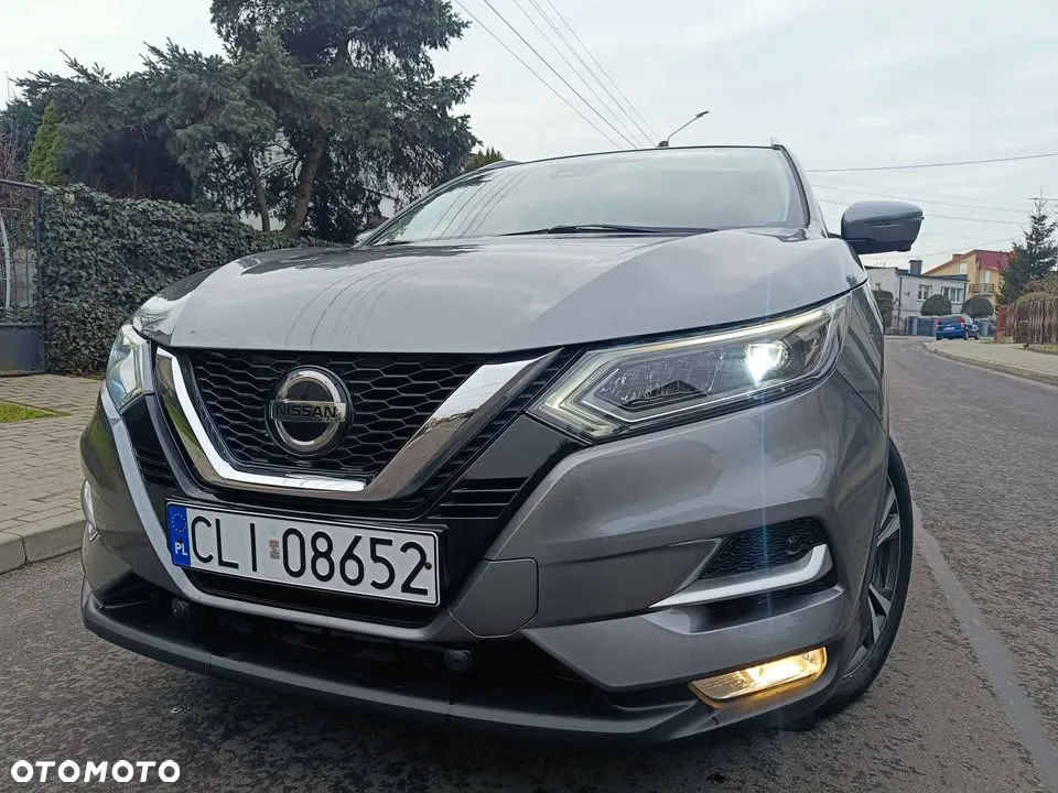 Nissan Qashqai 1.2 DIG-T N-Connecta Xtronic EU6 - 2
