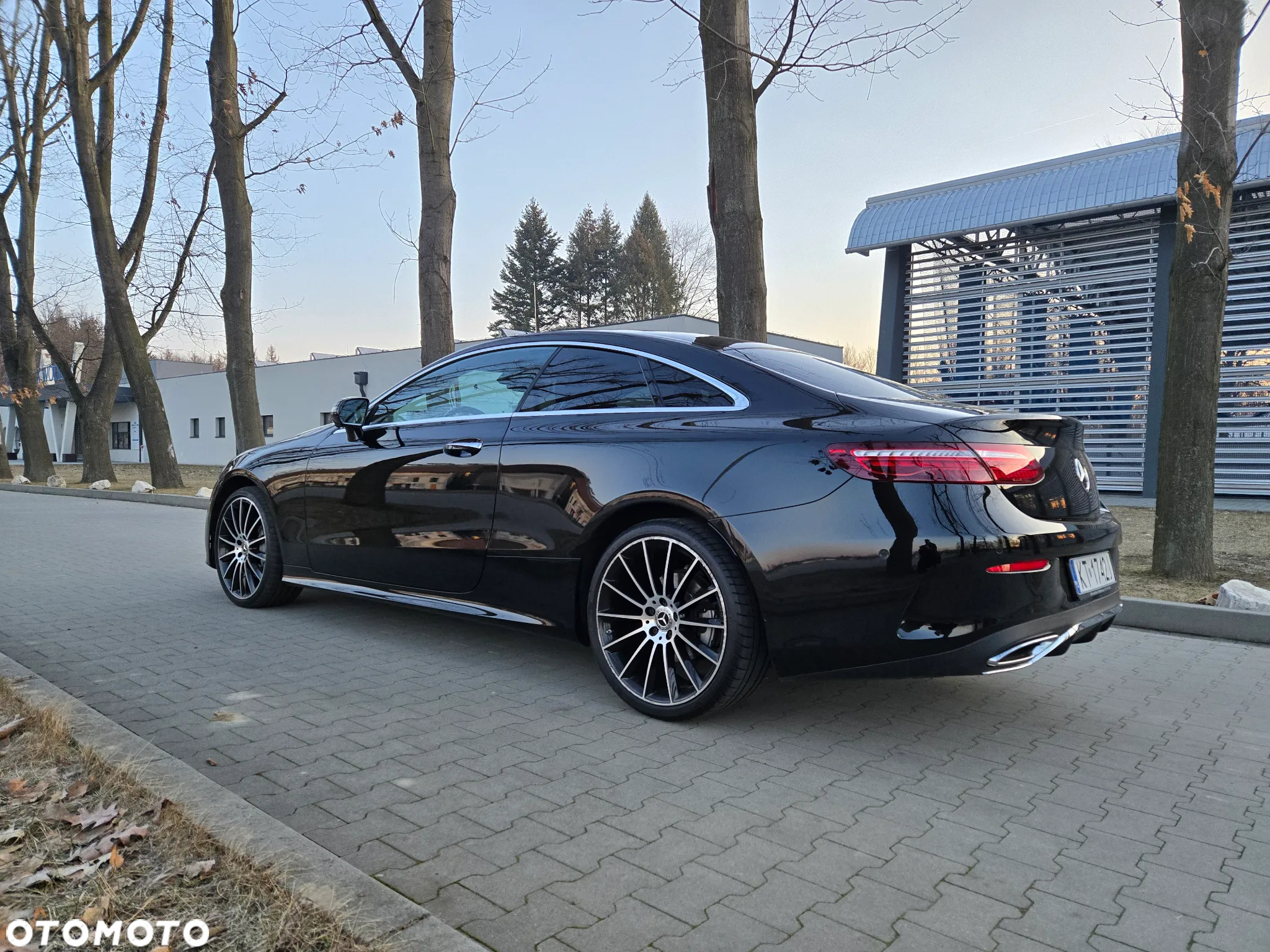 Mercedes-Benz Klasa E 220 d 4Matic Coupe 9G-TRONIC AMG Line - 7