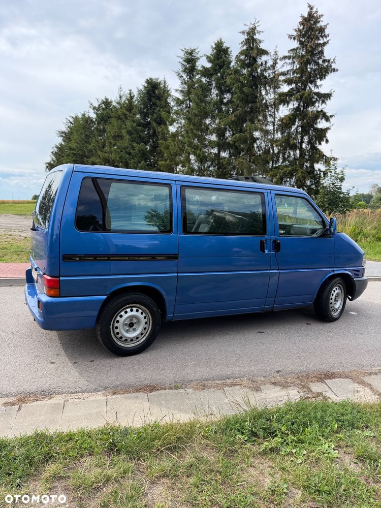 Volkswagen Multivan - 14