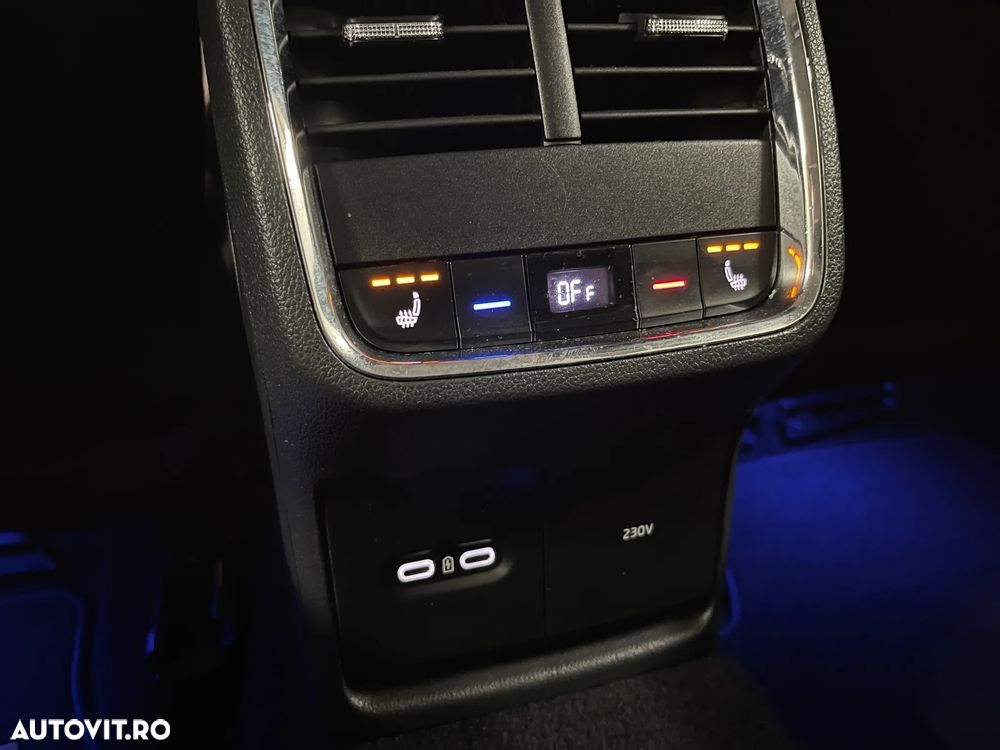 Skoda Octavia 2.0 TDI DSG Style - 25