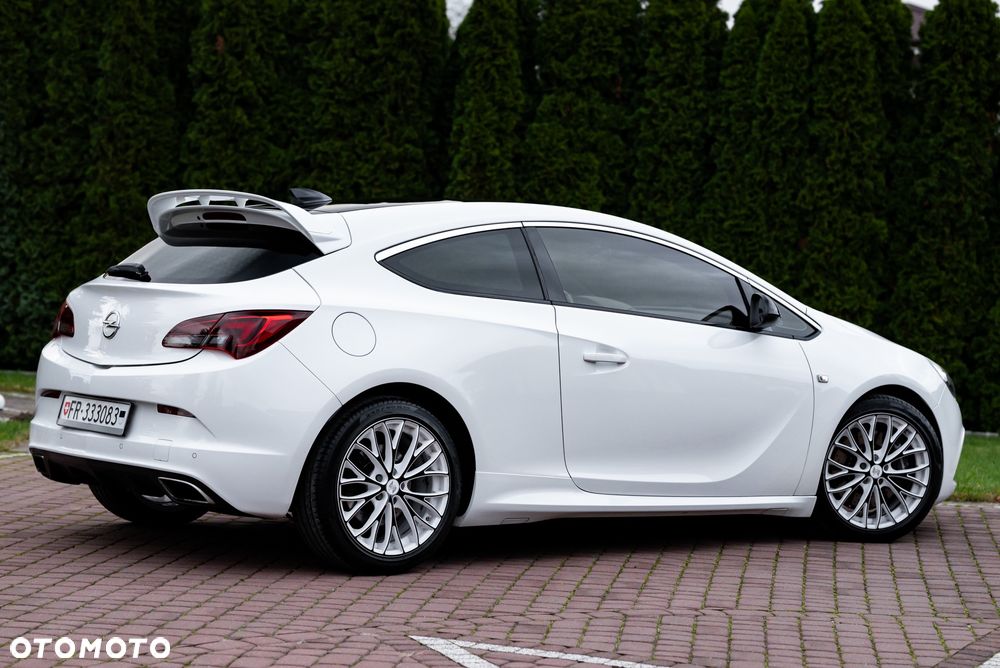 Opel Astra IV GTC OPC - 9