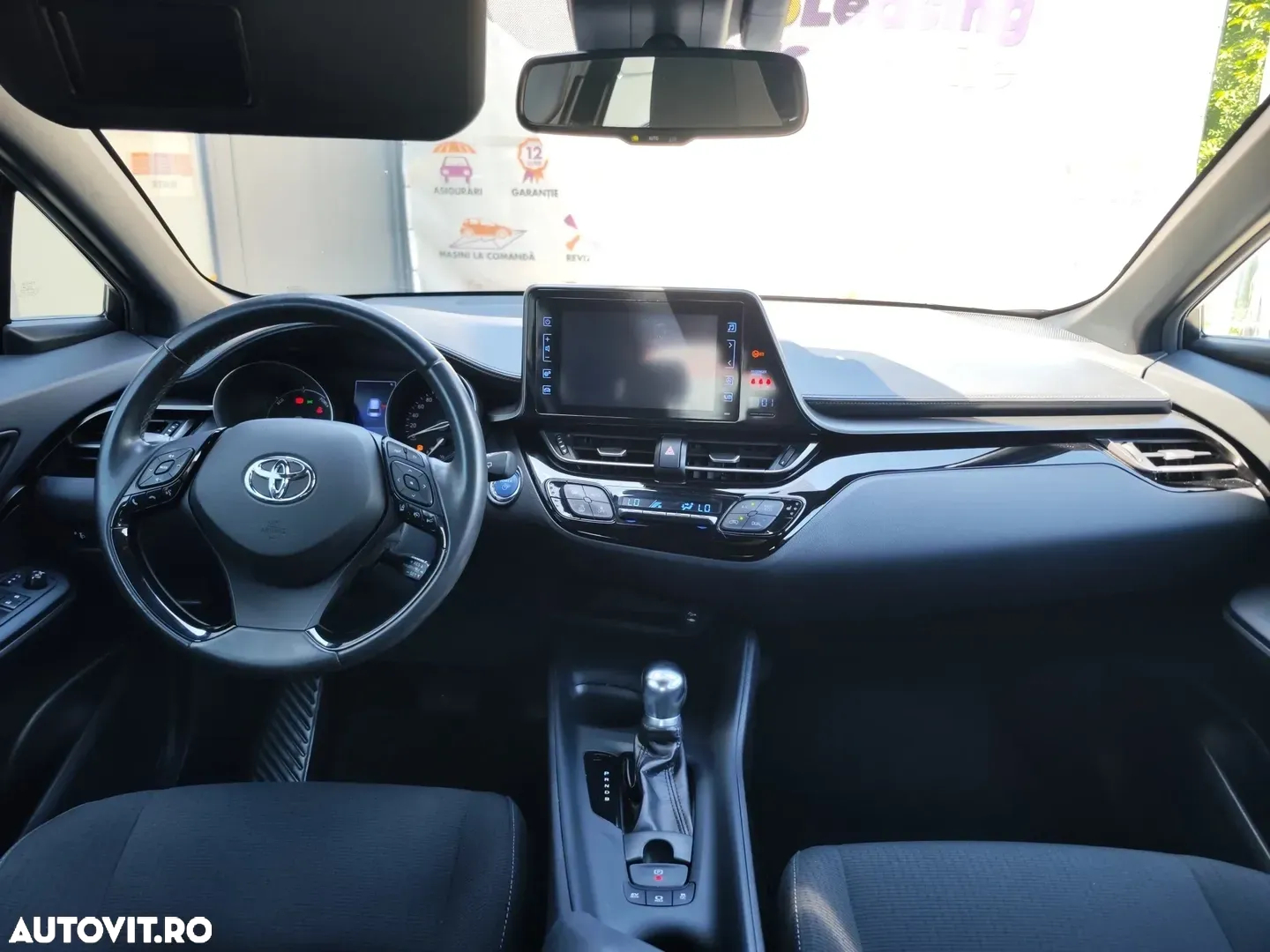 Toyota C-HR 1.8 Hybrid Business Edition - 12