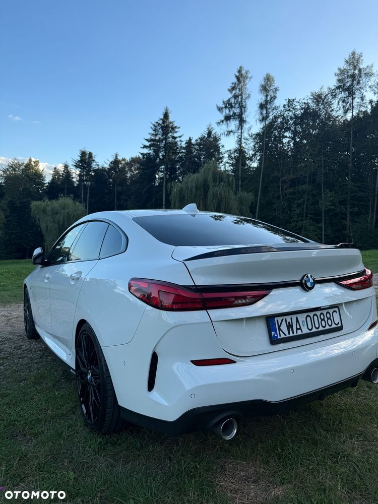 BMW Seria 2 218d - 14