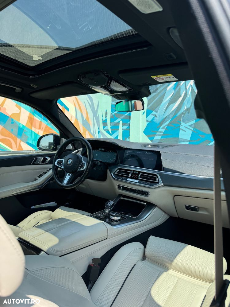 BMW X5 M M50i - 9