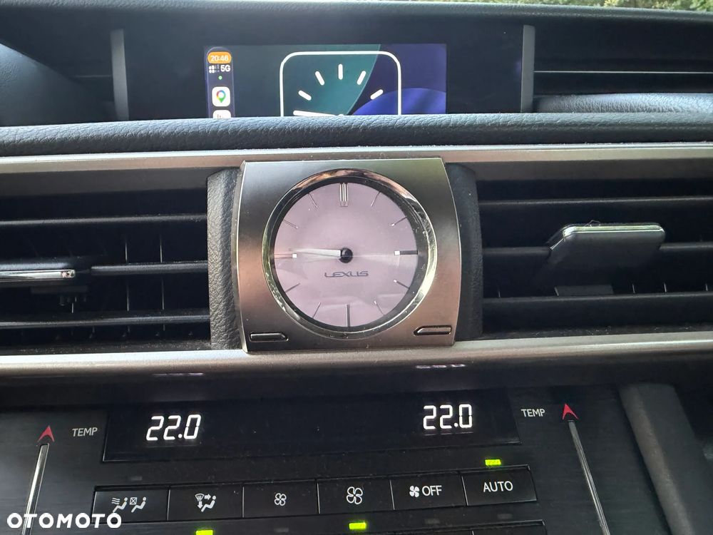Lexus IS 200t / 300 Elegance - 24