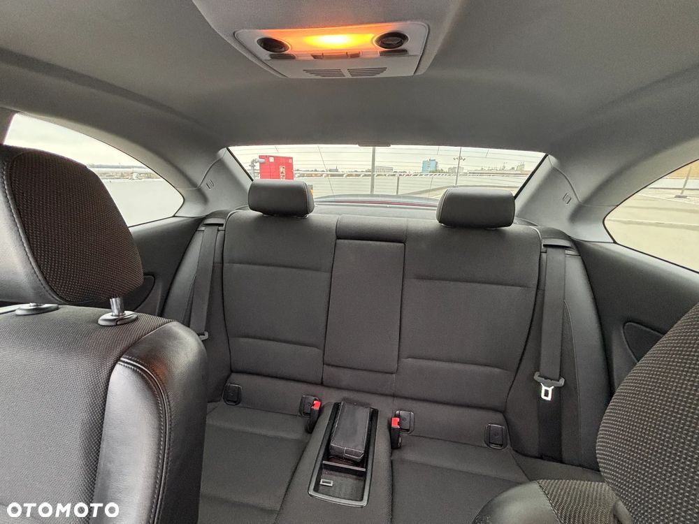 BMW Seria 1 123d - 20