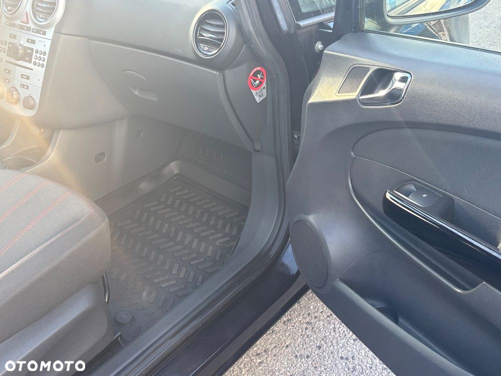 Opel Corsa 1.4 16V Sport - 17