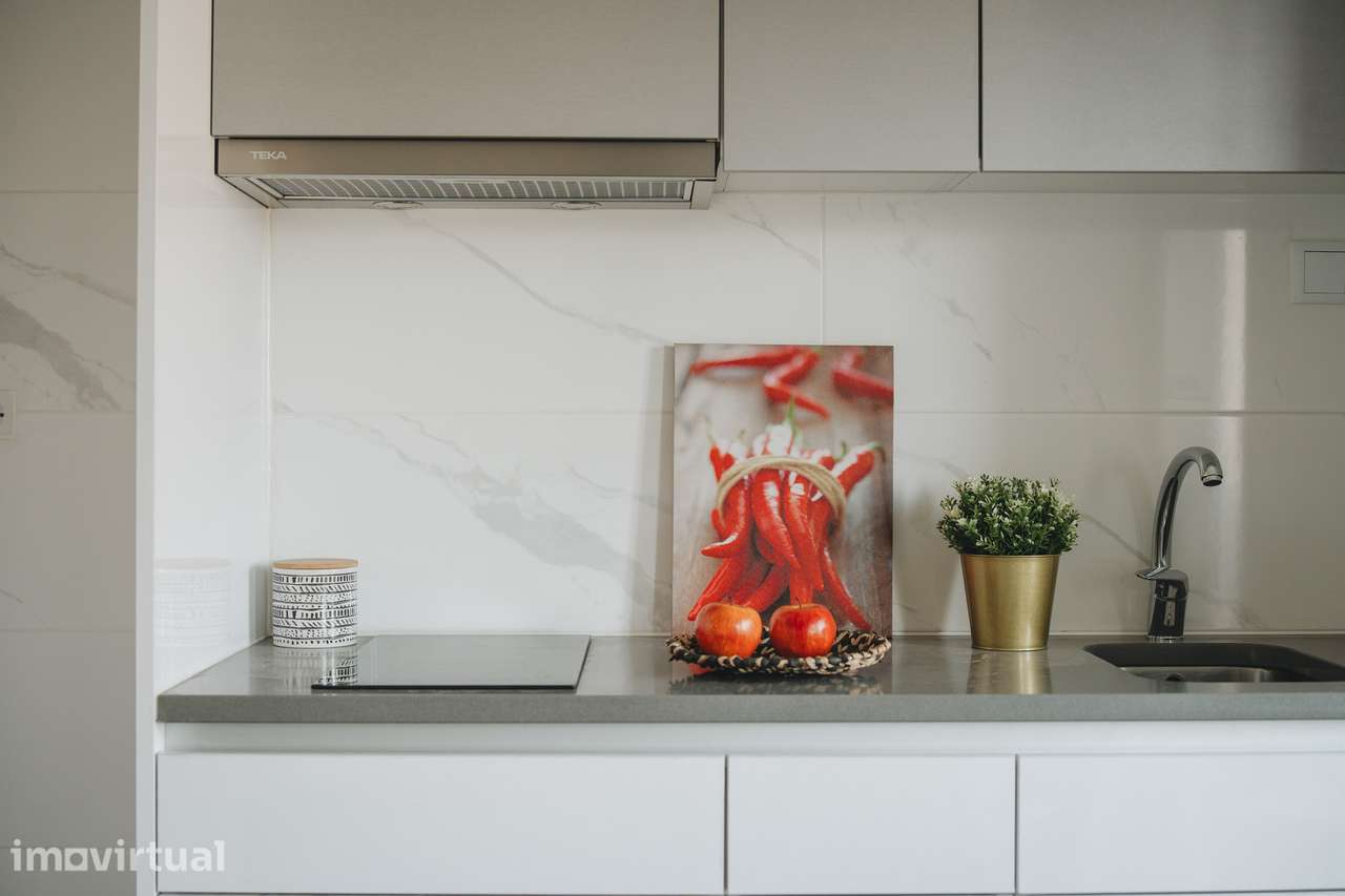 Apartamento T3 Totalmente Remodelado em Santa Clara | Varanda - Grande imagem: 2/51