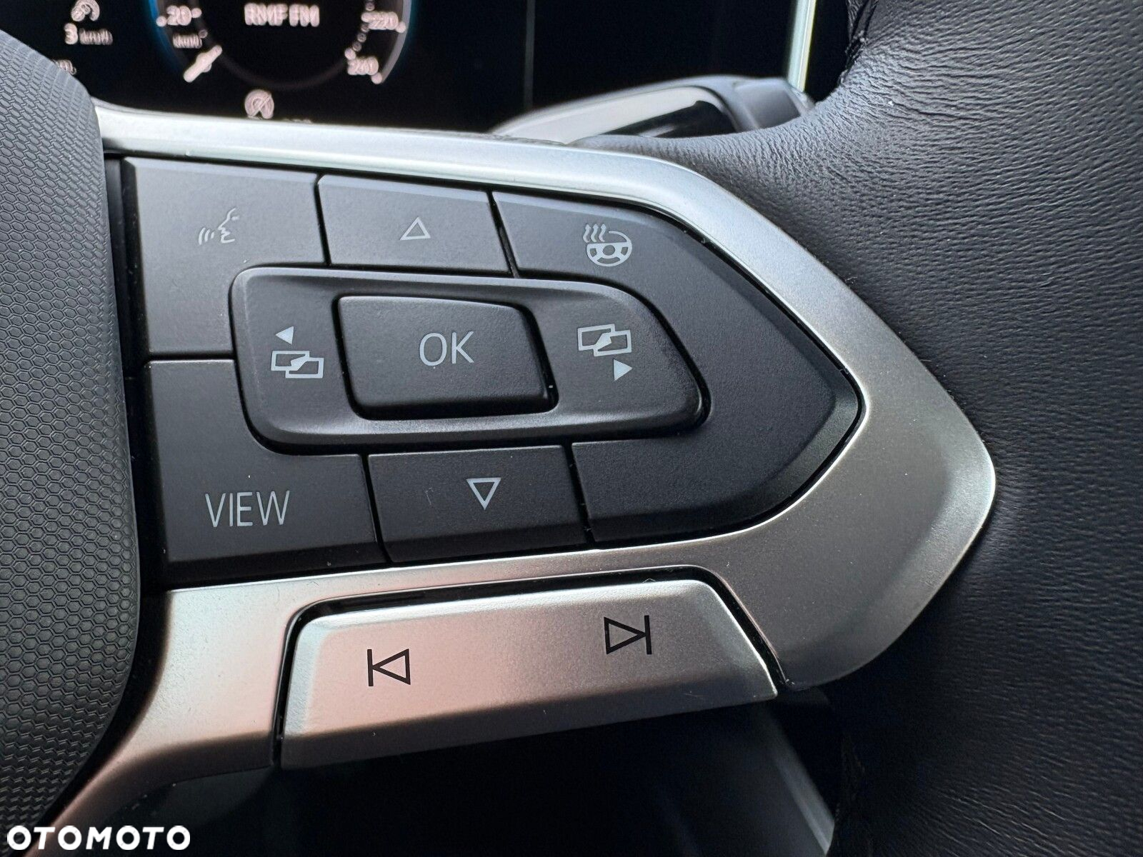 Volkswagen Passat - 26