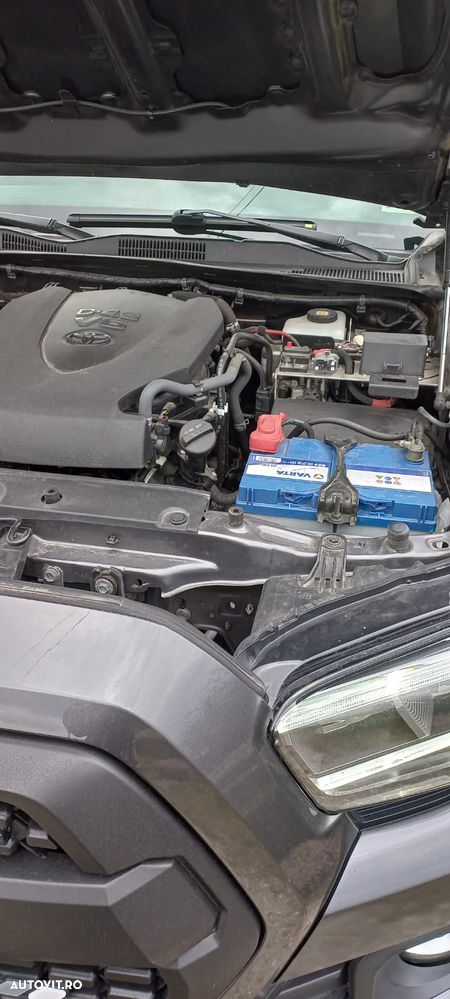 Toyota Tacoma - 10