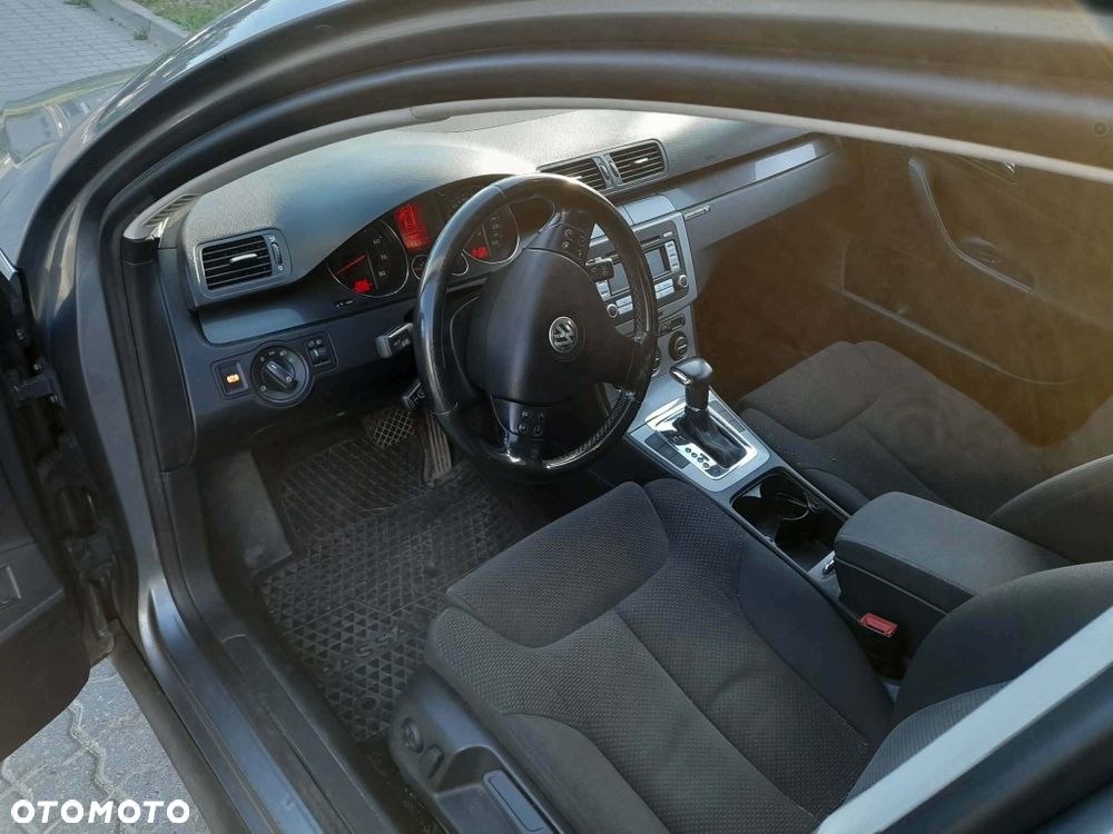 Volkswagen Passat - 3