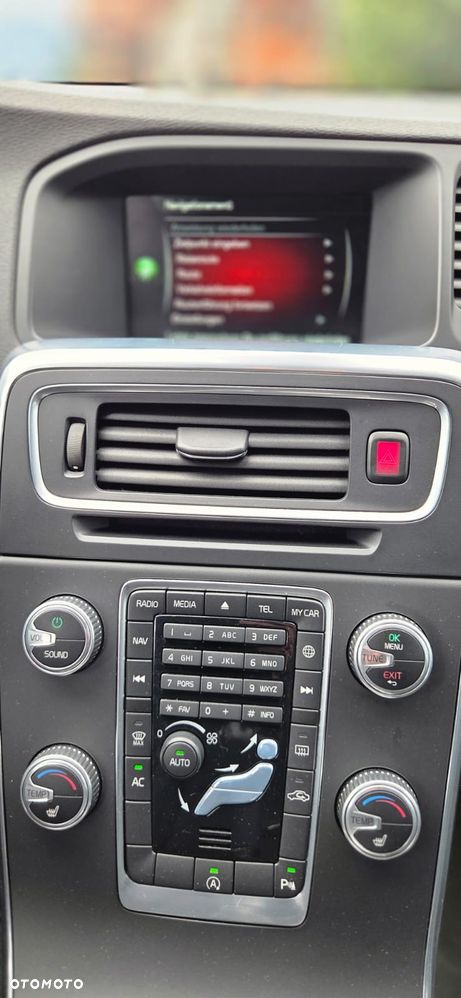 Volvo V60 D3 Base - 13