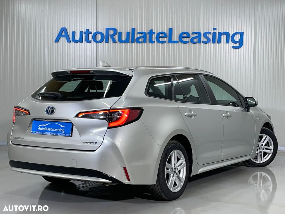 Toyota Corolla 1.8 Hybrid Business Edition - 3