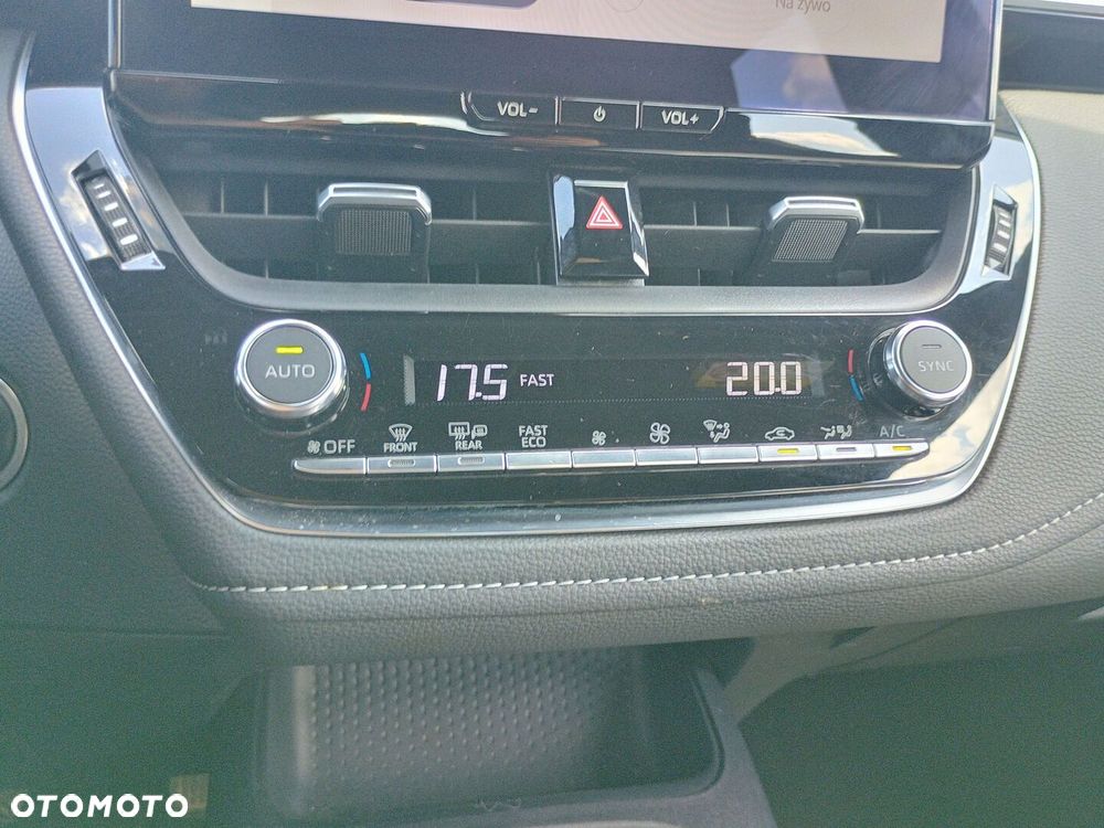 Toyota Corolla 1.8 Hybrid Comfort - 22