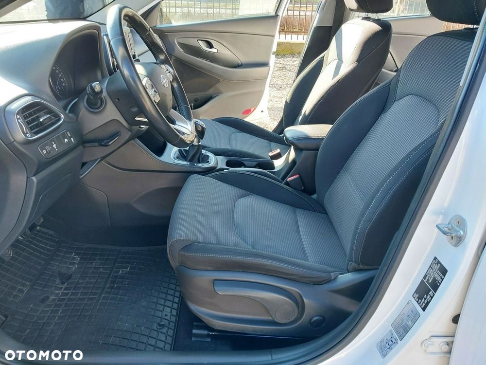 Hyundai i30 - 17