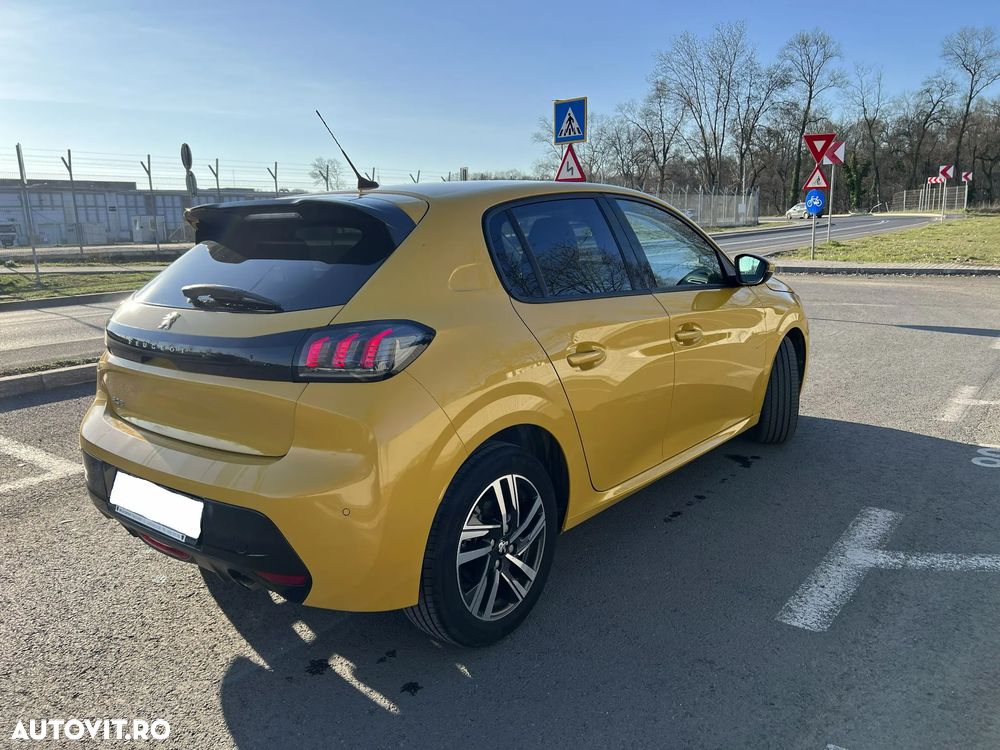 Peugeot 208 1.2 L PureTech STT EAT8 Allure Pack - 4