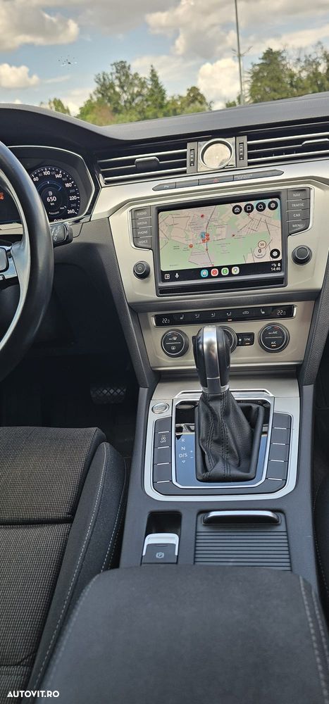 Volkswagen Passat 2.0 TDI DSG Comfortline - 32