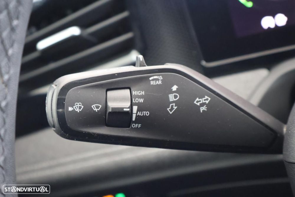 VW Passat Variant 1.5 TSI eHybrid DSG - 21