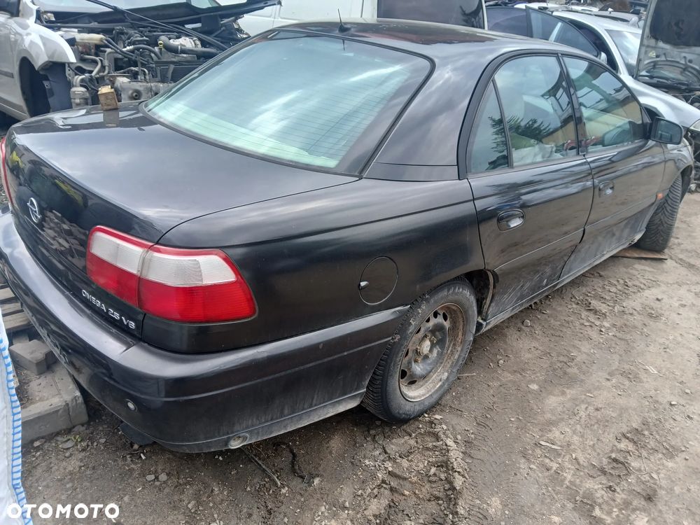 opel omega B FL C z298 maska zderzak lampa grill błotnik drzwi zbiornik paliwa szyba lusterko - 2