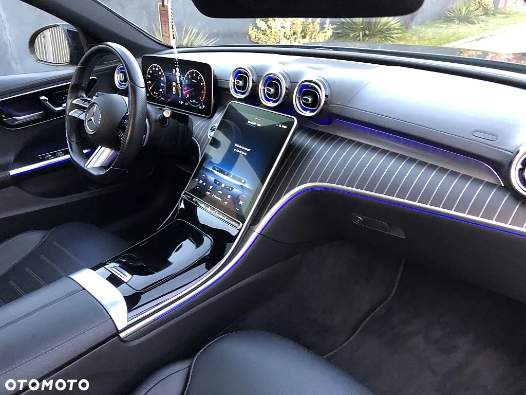 Mercedes-Benz Klasa C 300 9G-TRONIC - 39