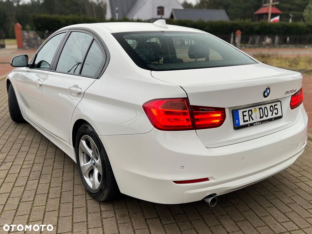 BMW Seria 3 320d DPF - 11