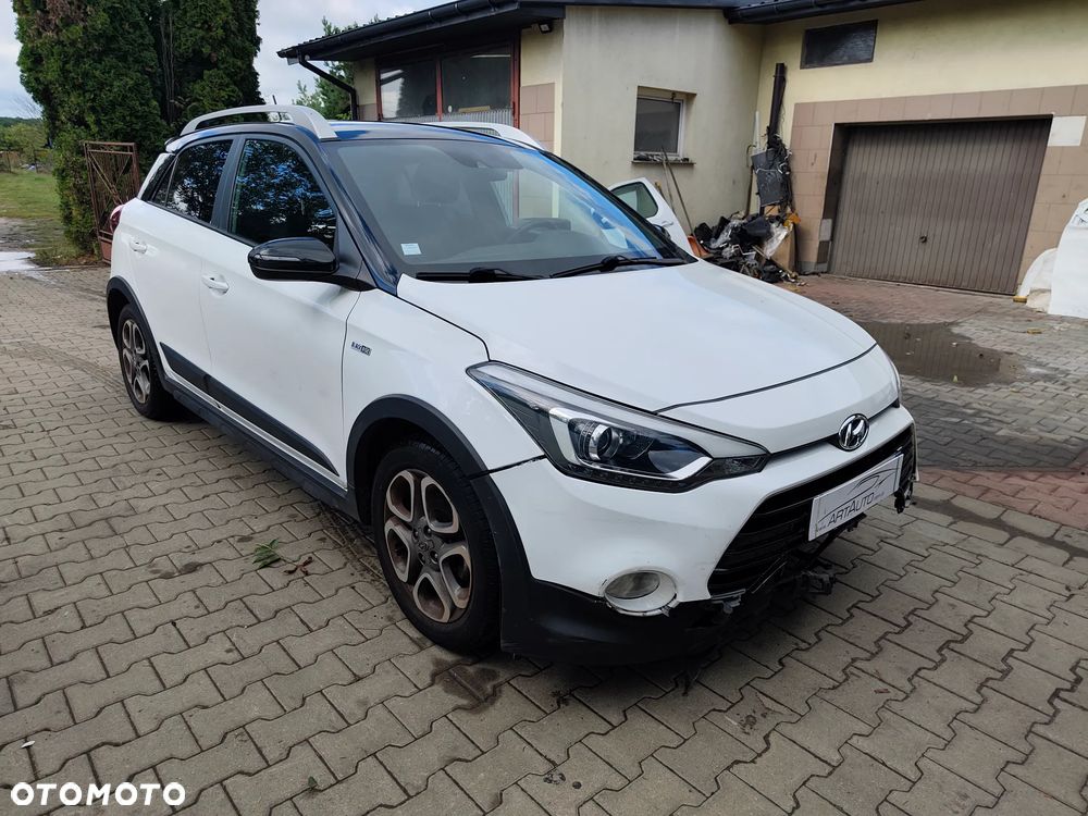 Hyundai i20 blue 1.0 T-GDI Active DCT Trend