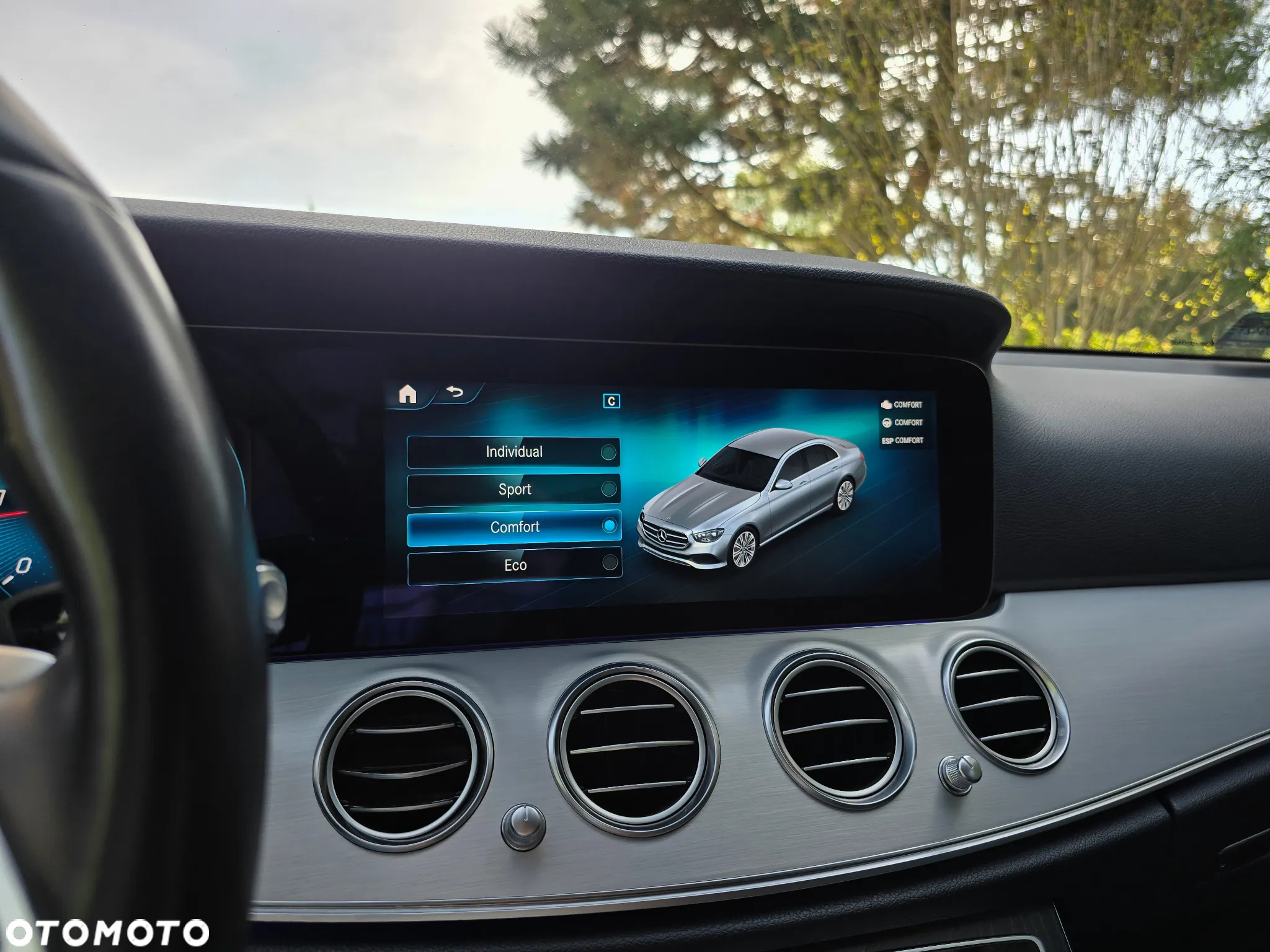 Mercedes-Benz Klasa E 220 d 4-Matic AMG/Avantgarde - 26