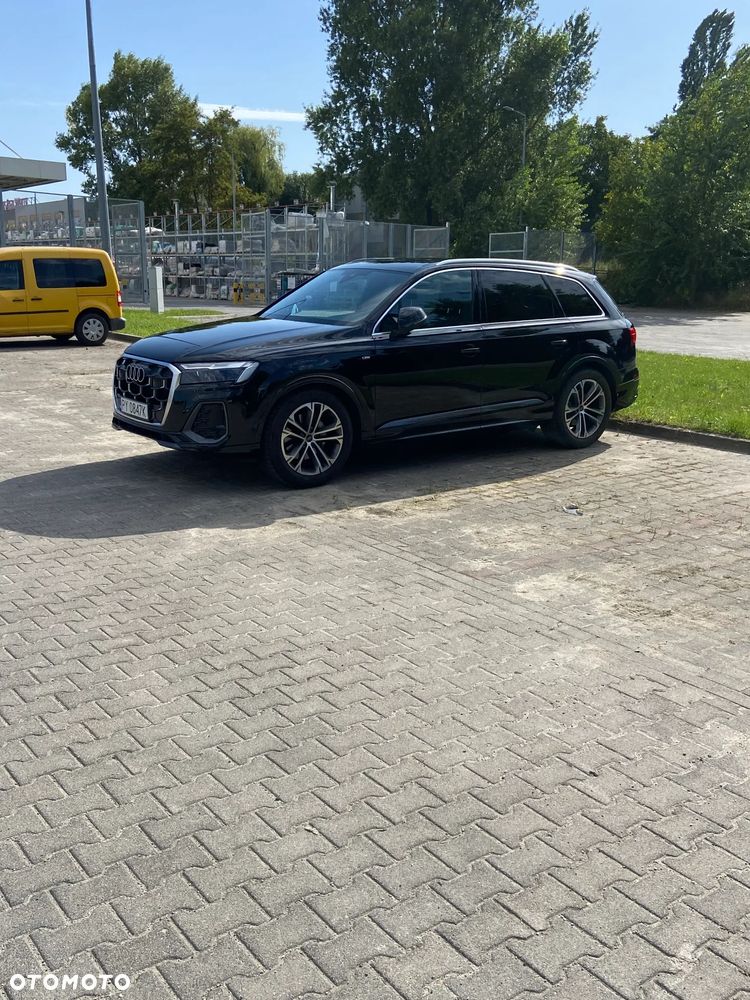 Audi Q7 - 1