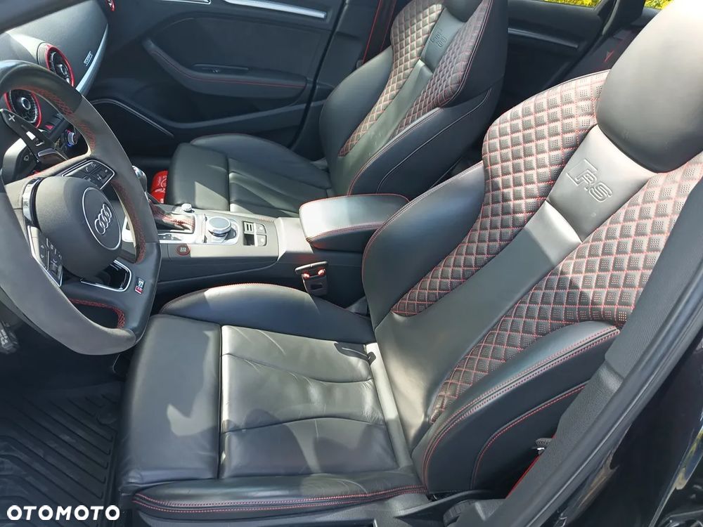 Audi RS3 Sportback - 15