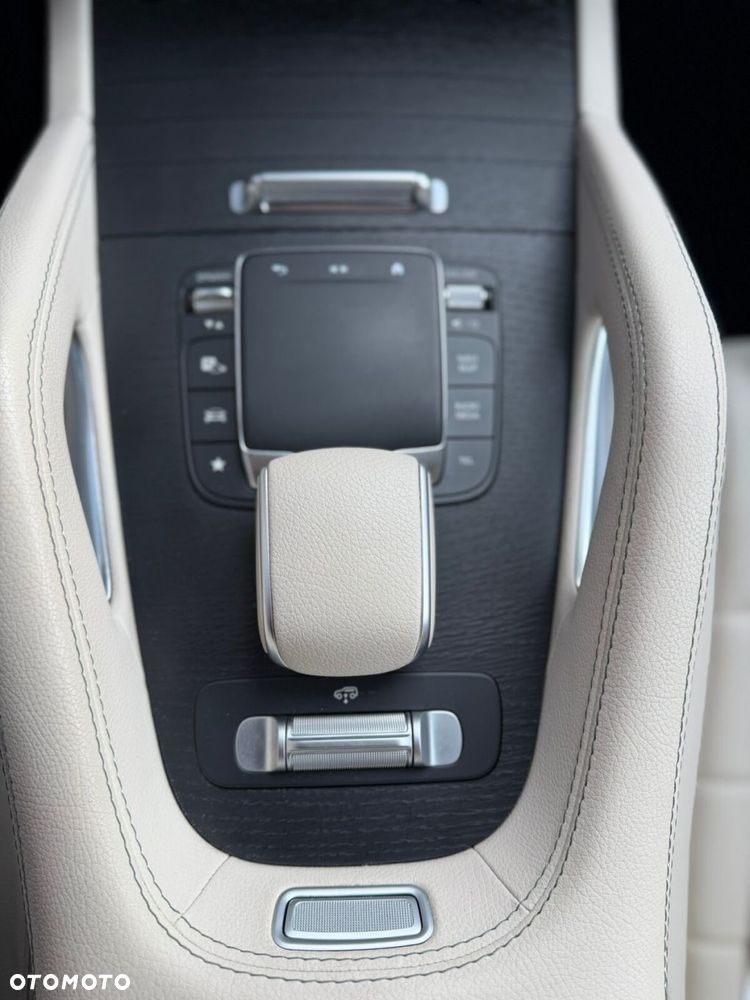Mercedes-Benz GLE 300 d mHEV 4-Matic AMG Line - 34