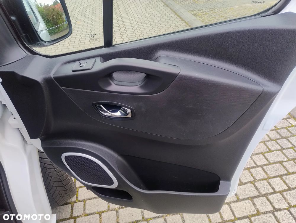 Opel VIVARO - 16