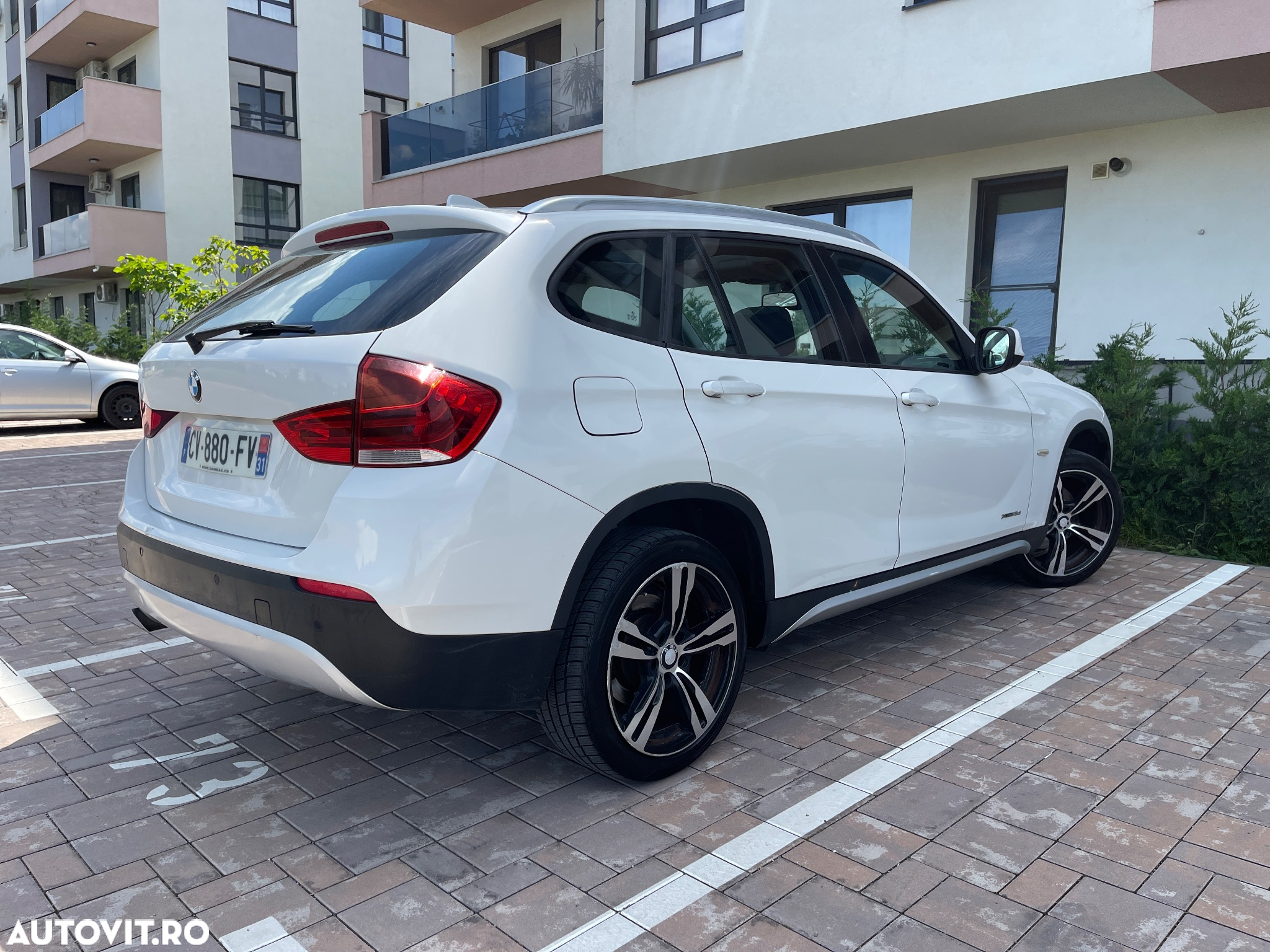 BMW X1 xDrive18d Aut. Sport Line - 8