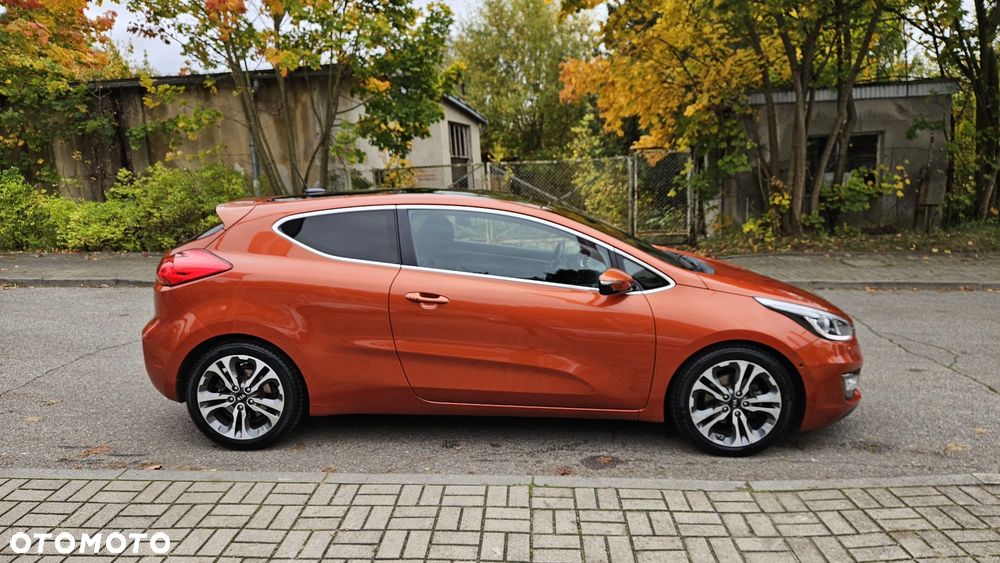 Kia Ceed - 4