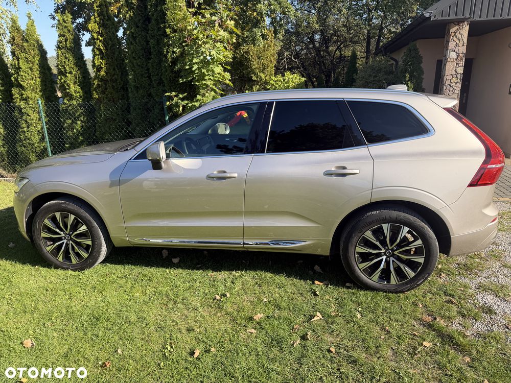 Volvo XC 60 B4 B Plus Bright - 10