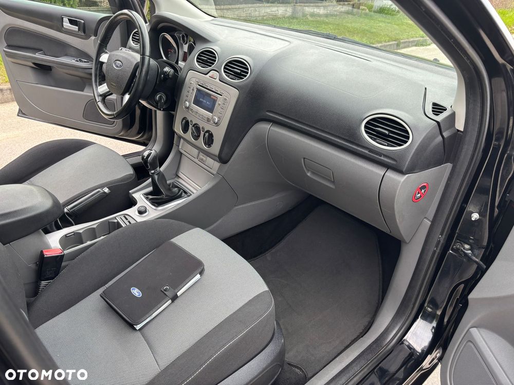 Ford Focus 1.6 Ti-VCT Black Magic - 11
