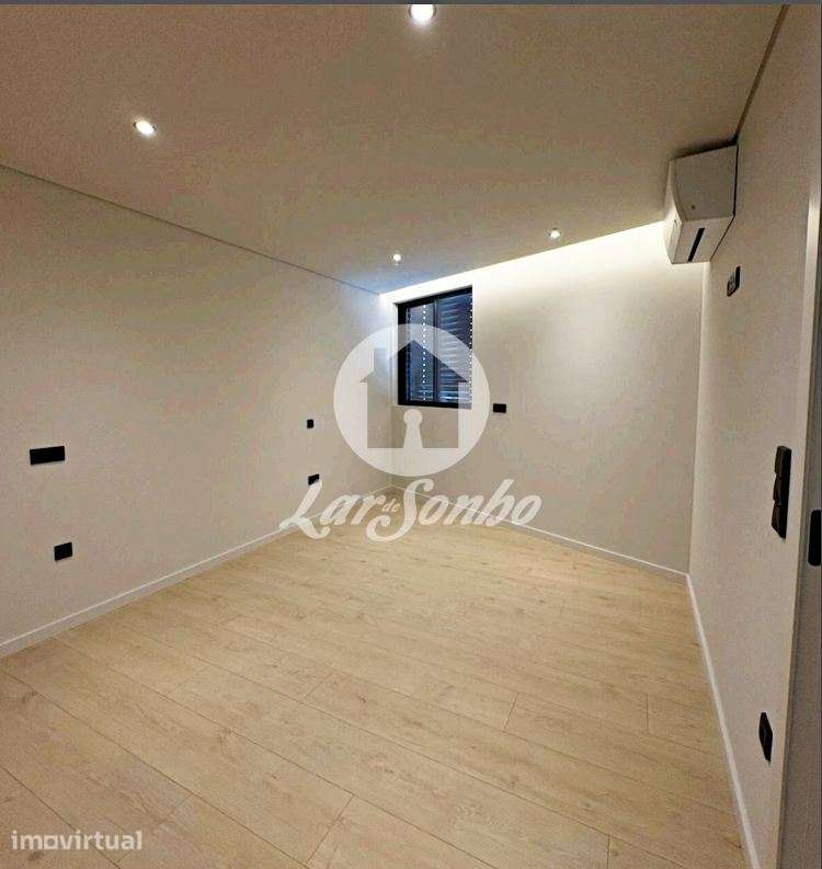 Apartamento T2 novo, 3 frentes, situado em São Cosme, Gondomar - Grande imagem: 4/17