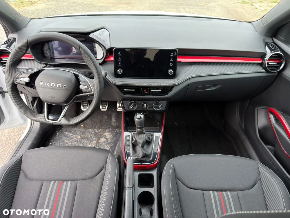 Skoda Fabia 1.0 TSI Monte Carlo - 10