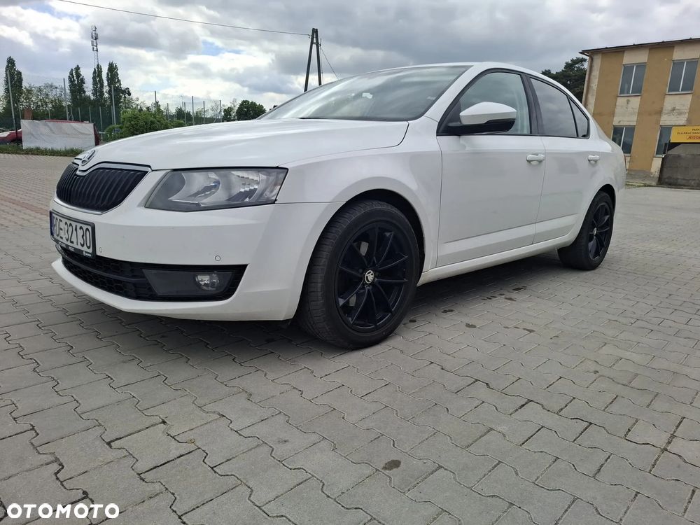Skoda Octavia 2.0 TDI Ambition DSG - 2
