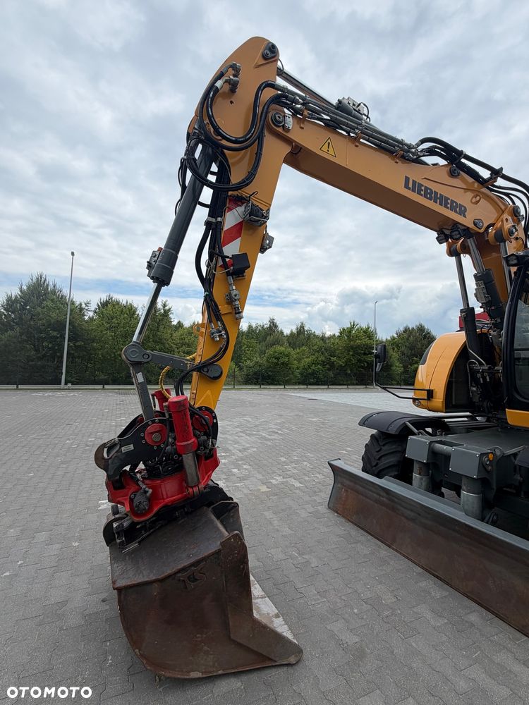 Liebherr A914 compact |rototilt |lapy-plug| - 24