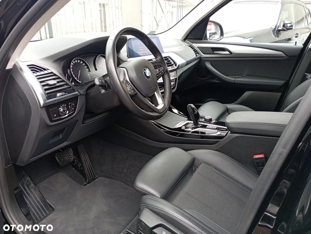BMW X3 xDrive20i Advantage sport - 7